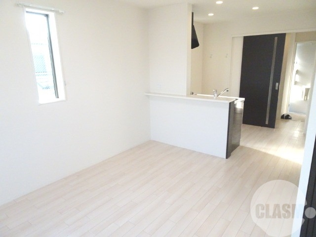 居室・リビング　お話しながらお料理できます♪