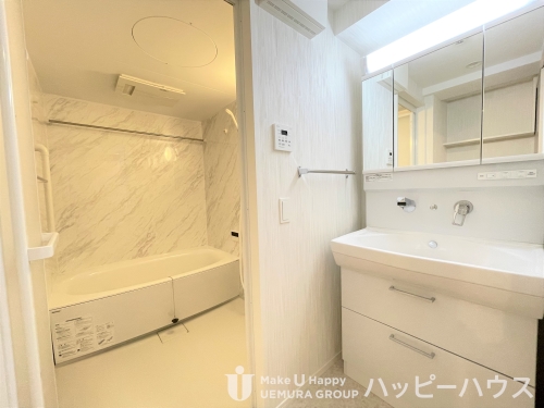 洗面設備　弊社２ＬＤＫ施工事例※参考写真（色味や設備位置は異なります）