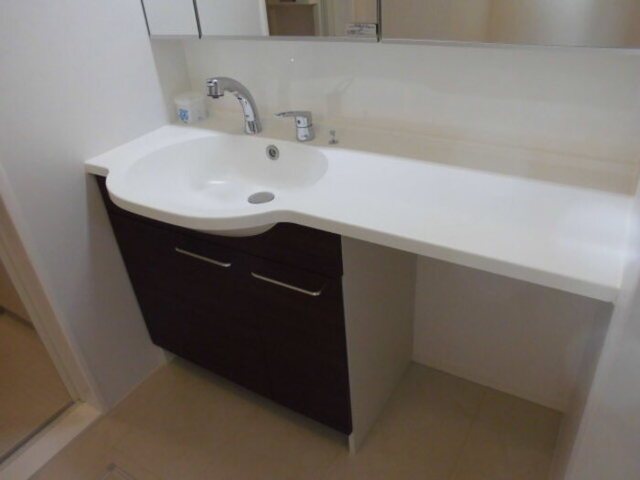 洗面設備　洗髪洗面化粧台