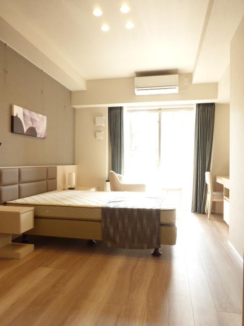 居室・リビング　内観1