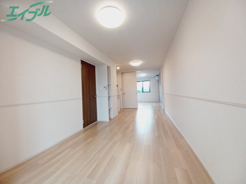 居室・リビング　同タイプの画像です