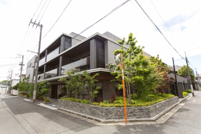 駐車場　外観もきれいです