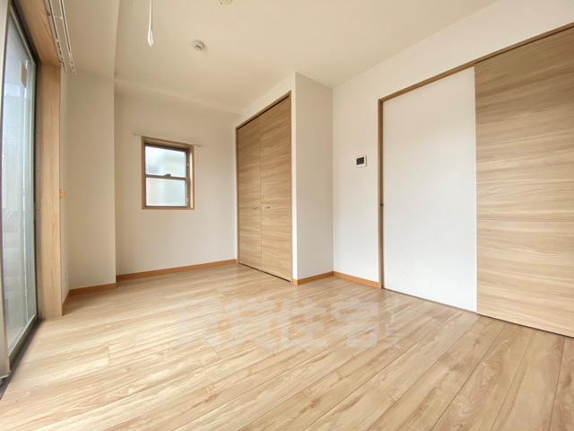 居室・リビング　同マンション別部屋