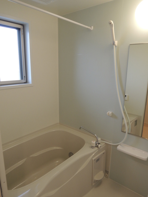 バス・シャワールーム　追い焚き給湯