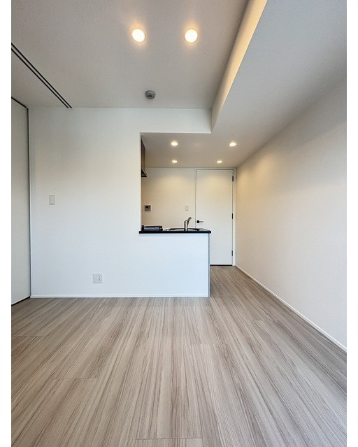 居室・リビング　使いやすい形の為、レイアウトを楽しめます♪