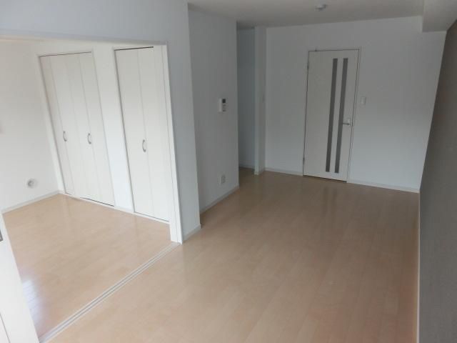 居室・リビング　お部屋探しはタウンハウジング稲毛店まで！ＴＥＬ：043-…