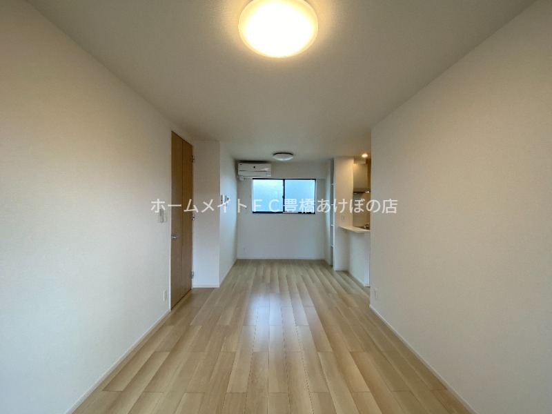 居室・リビング　同型完成モデル