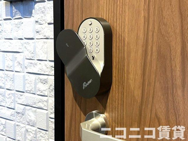 エントランス　モデルルームの為、現状を優先致します。