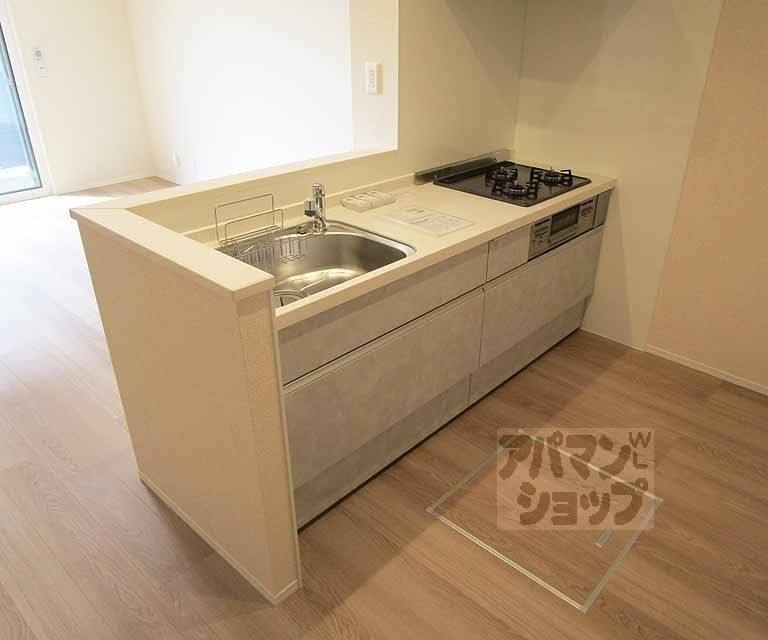 キッチン　１０２号室の写真です。