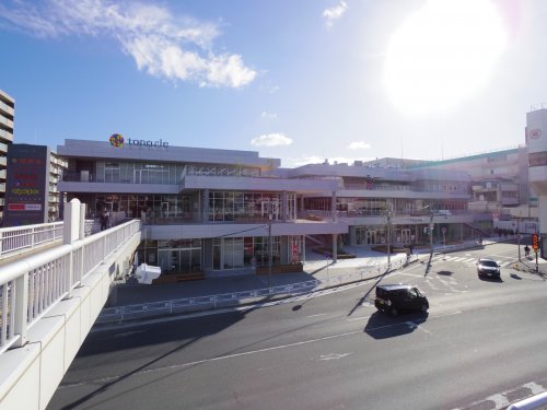 ショッピングセンター　tonarie(トナリエ)大和高田（ショッピングセンター）まで1332m