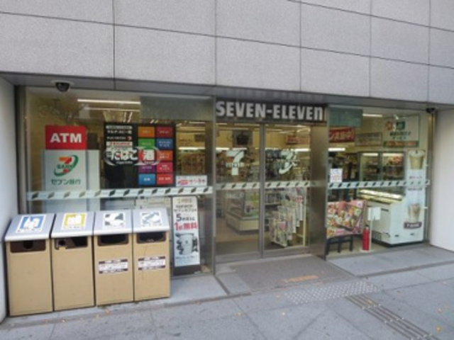 コンビニ　セブンイレブン赤坂Kタワー店（コンビニ）まで379m