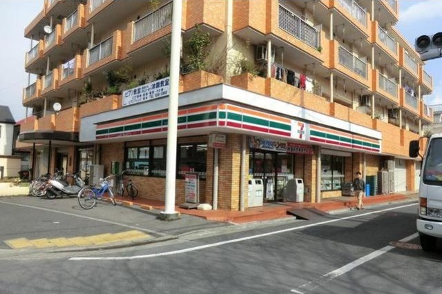 コンビニ　セブンイレブン江戸川松江南店（コンビニ）まで617m