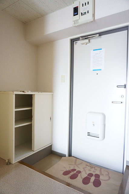 玄関　下駄箱付きの玄関