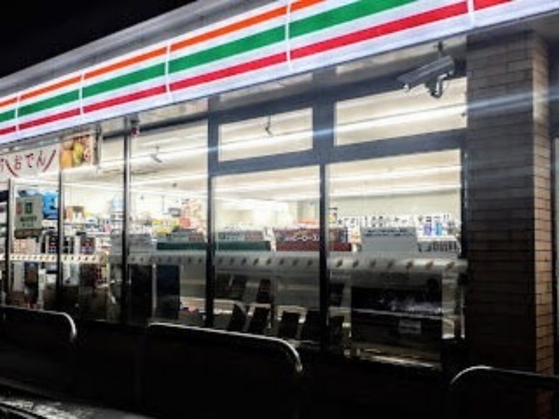 コンビニ　セブンイレブン札幌北24条通り店（コンビニ）まで61m