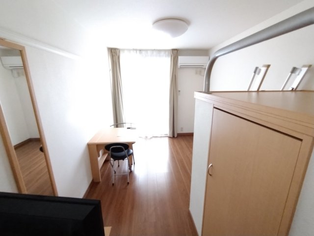 その他　2階以上は絨毯仕様です。