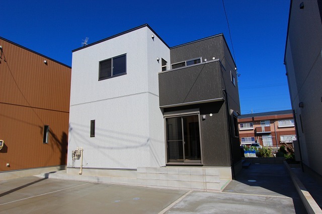 建物外観　写真はイメージです。色仕様は現況優先になります。