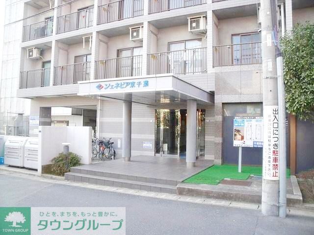 エントランス　ゴミ置き場あり