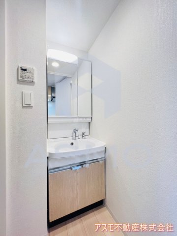 洗面設備　同マンション別部屋参考写真