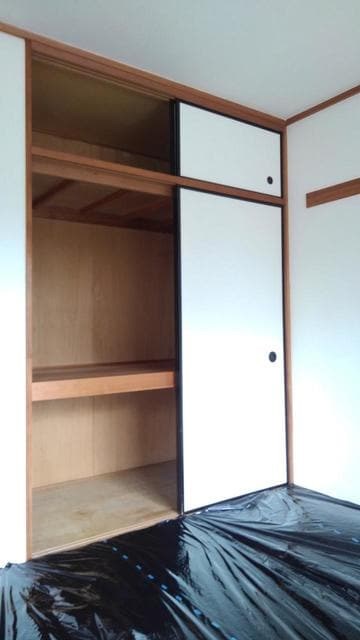 収納　お問合せは048-772-8202