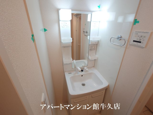 洗面設備　洗髪洗面化粧台