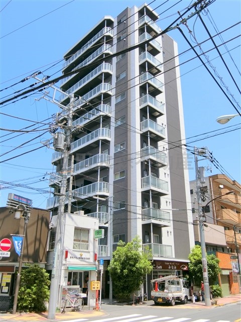 建物外観　2011年10月築　RC鉄筋コンクリート造地上11階建て総戸