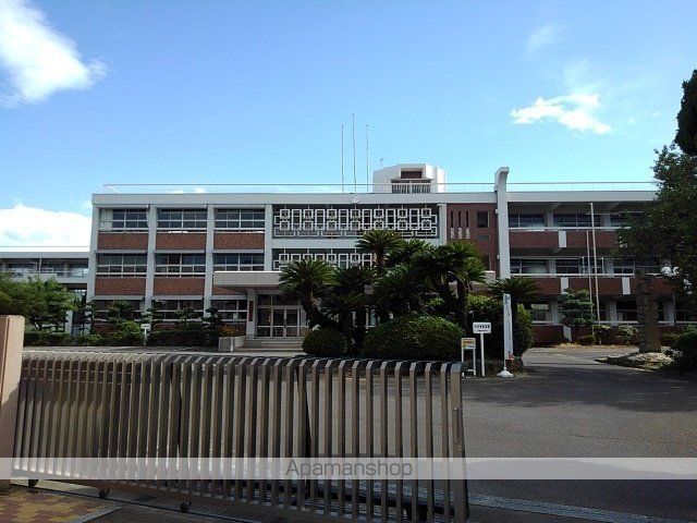 小学校　多度津町立多度津小学校（小学校）まで1700m