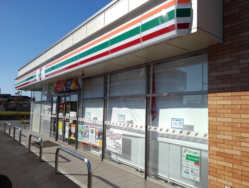 コンビニ　セブンイレブン埼玉スタジアム北店（コンビニ）まで529m