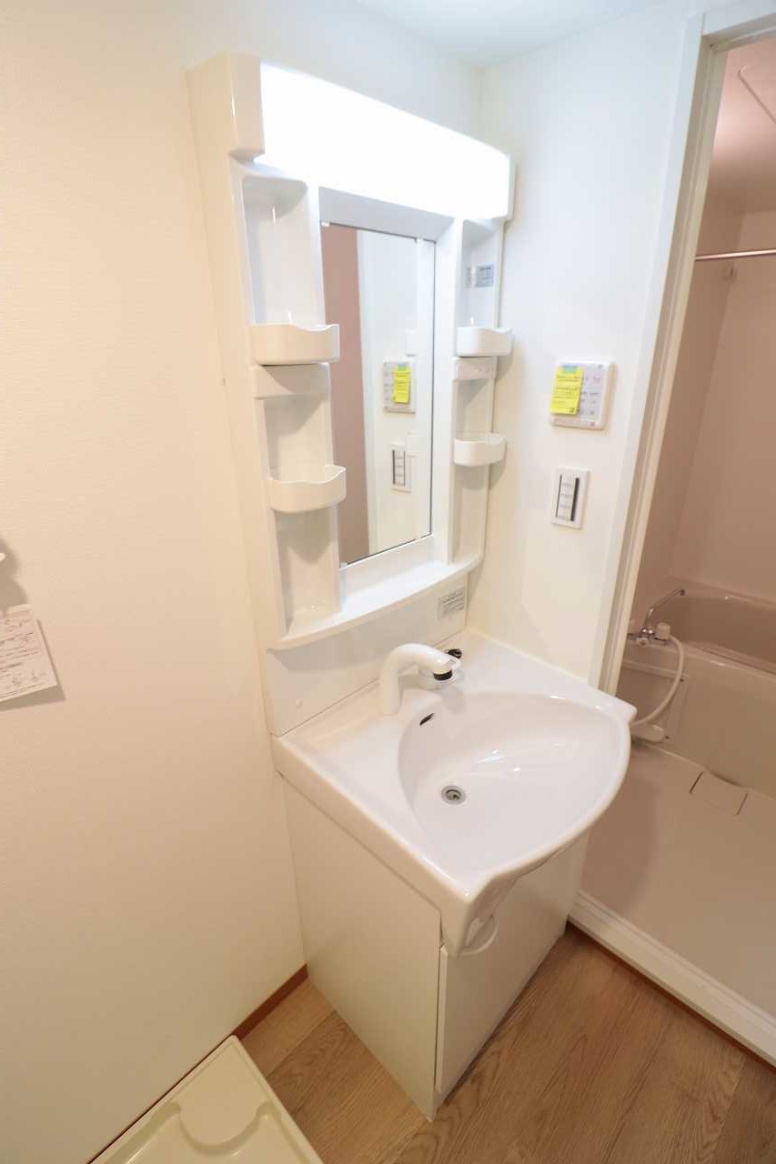 洗面設備　※同物件、別部屋になります。