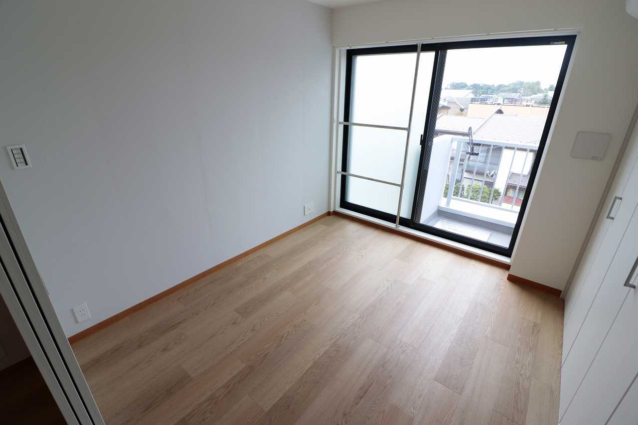 居室・リビング　※同物件、別部屋になります。