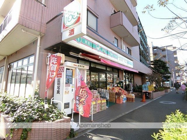 コンビニ　ローソンストア１００（コンビニ）まで665m