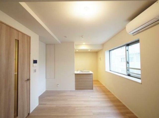 居室・リビング　別タイプ部屋　参考写真です