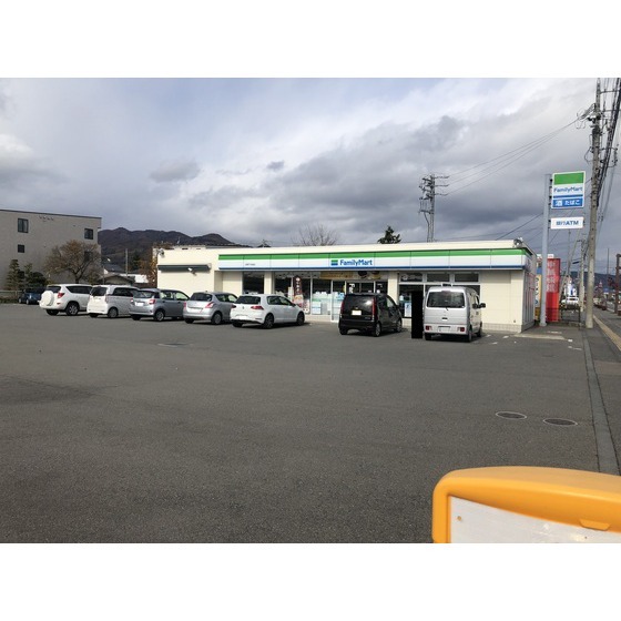 コンビニ　ファミリーマート長野下氷鉋店（コンビニ）まで593m