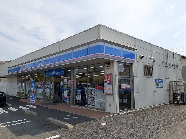 コンビニ　ローソン 浜松三島町店（コンビニ）まで700m