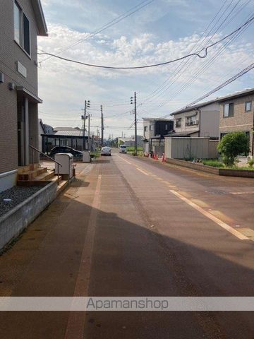その他　前面道路（その他）まで0m