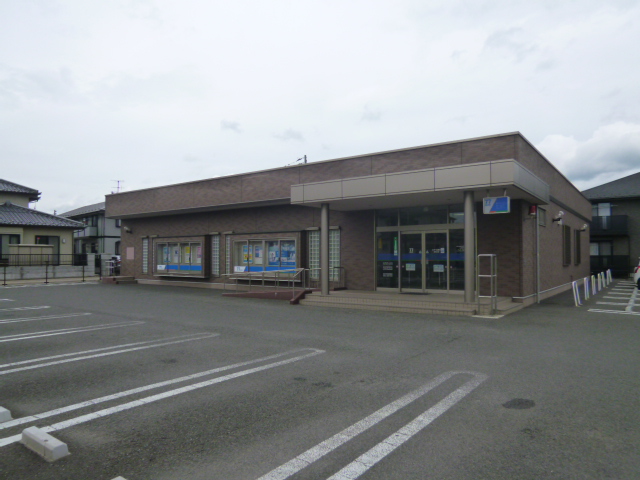 銀行　七十七銀行岩切支店（銀行）まで673m