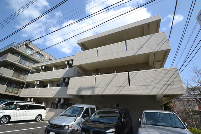 建物外観　別途契約で駐車場も利用可（要空き確認）