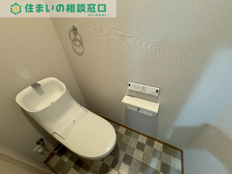 トイレ　同型