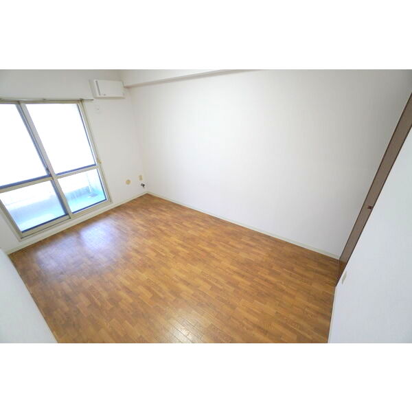 その他部屋・スペース　使い勝手の良い洋室が2部屋あり、