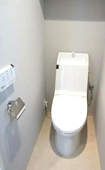 トイレ　※同タイプ部屋画像参照