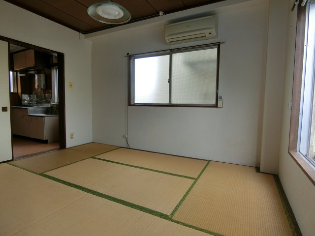 第一関口ビルの居間写真