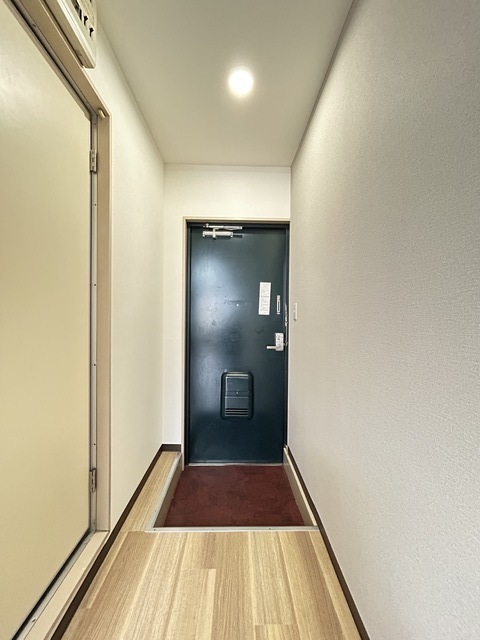 プライムハウス白楽の玄関写真
