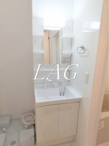 洗面設備　洗面台です。