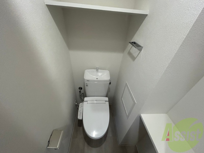 プレサンスNEO上新庄PRIMECRUISのトイレ写真