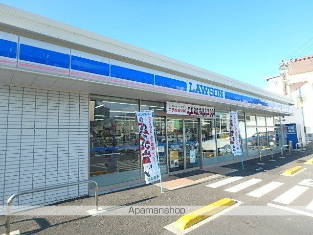 コンビニ　ローソン八幡里中三丁目店（コンビニ）まで84m