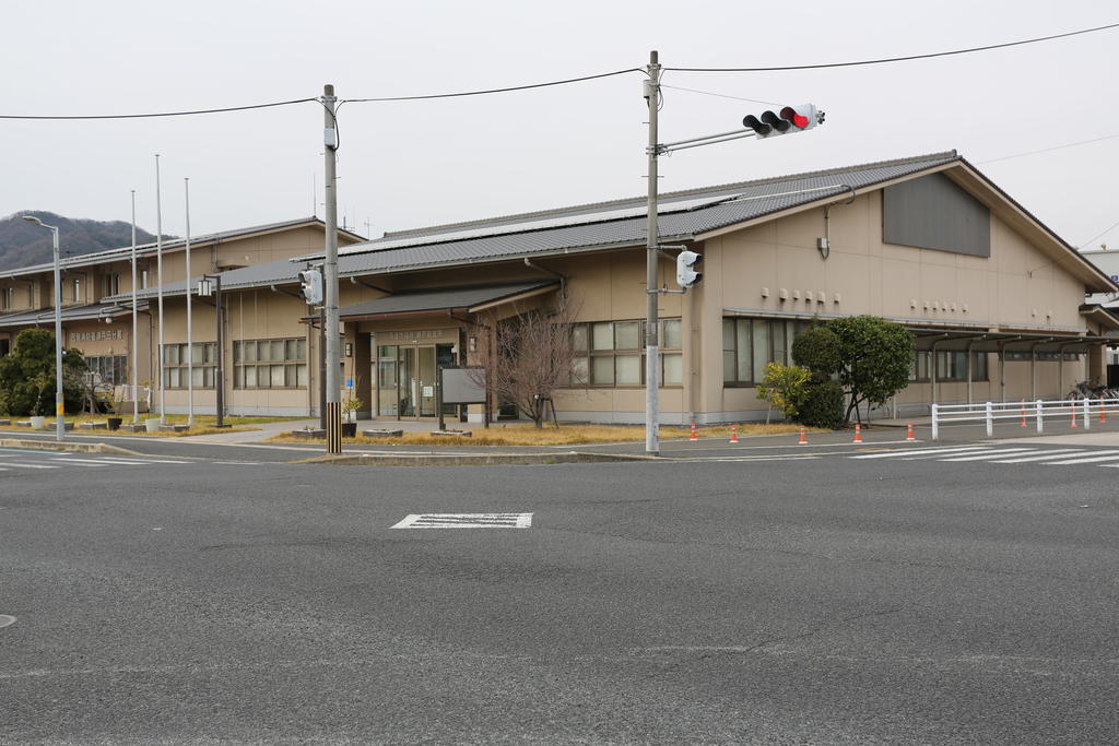 役所　尾道市役所瀬戸田支所（役所）まで441m