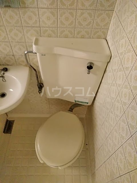 【江戸川区東葛西のアパートのトイレ】