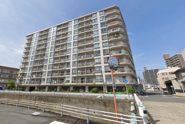 京急西広島マンションの建物外観