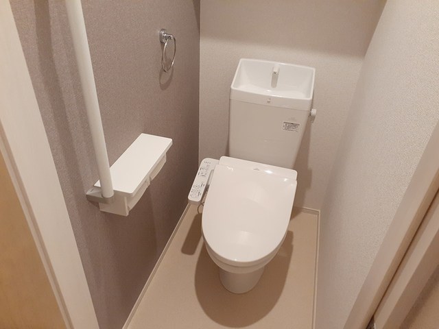 【可児市土田のアパートのトイレ】