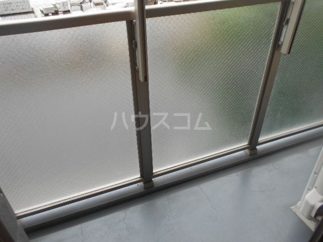 【板橋区三園のマンションのバルコニー】