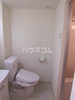 【板橋区三園のマンションのトイレ】